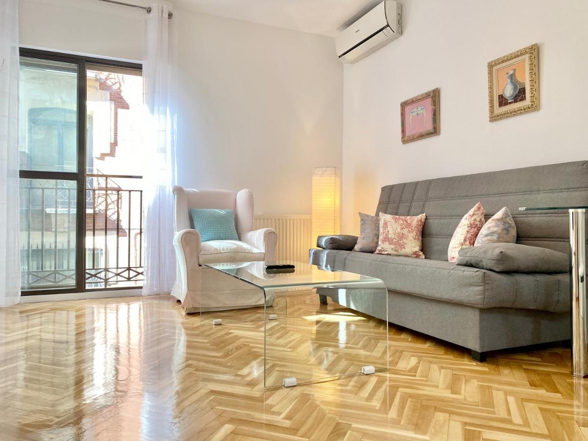 Charming Gran Via V - Largas Estancias Apartment Madrid Luaran gambar